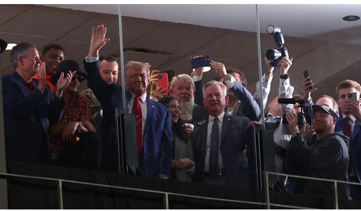 کارزارهای نامزدهای انتخاباتی در ایالت‌های کلیدی؛ معاونان ترامپ و هریس برای مناظره آماده می‌شوند