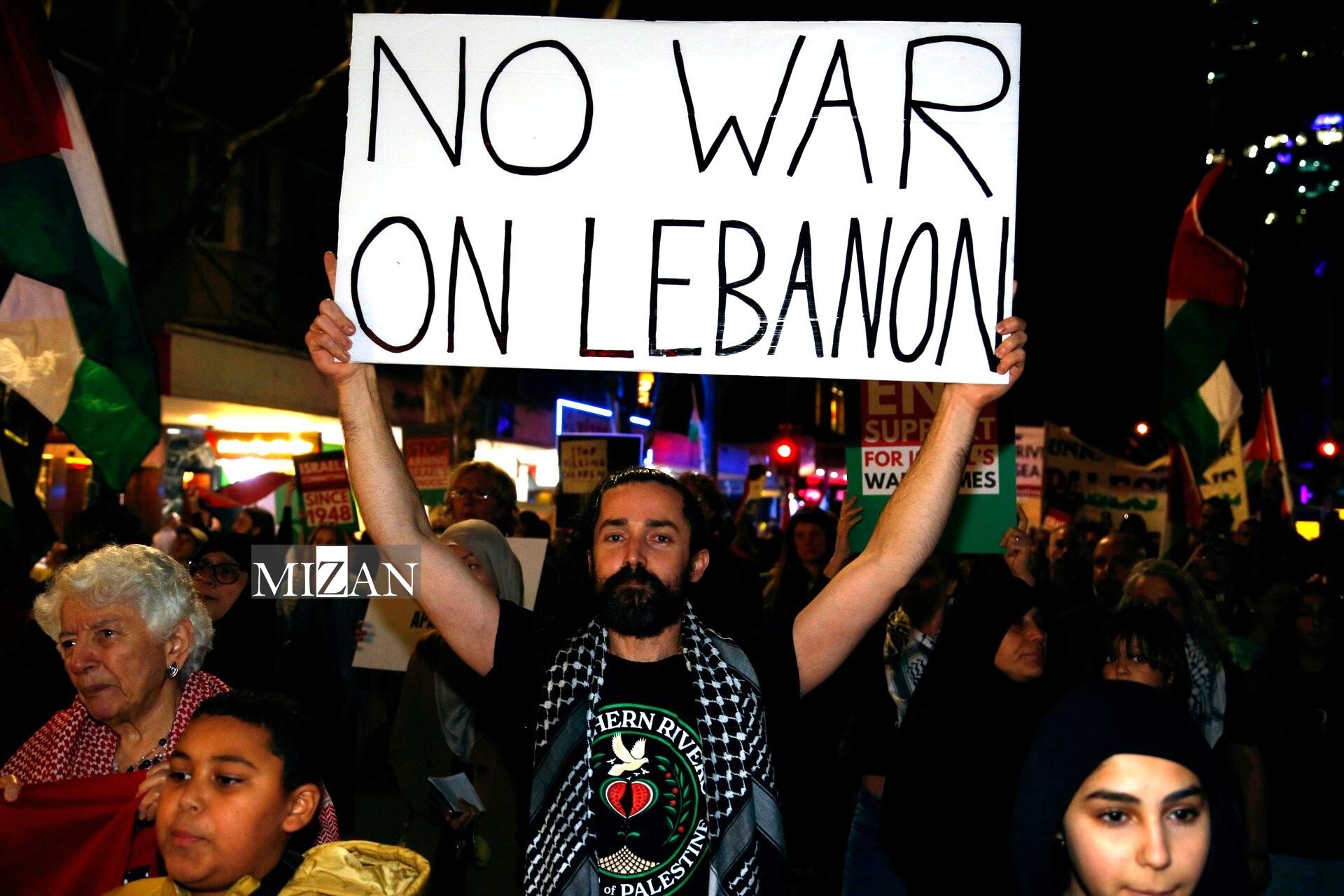 حمله افسران پلیس استرالیا به کودک ۱۳ در تظاهرات حمایت از لبنان و فلسطین