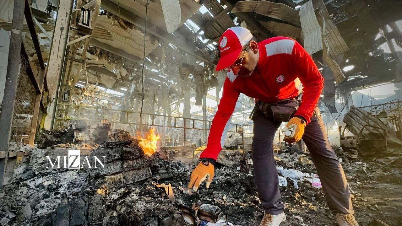 ماجرای تجاوز رژیم صهیونیستی به بیمارستان صحرایی ایران؛ امدادرسانی به مجروحان و آوارگان لبنانی ادامه مییابد ماجرای تجاوز رژیم صهیونیستی به بیمارستان صحرایی ایران؛ امدادرسانی به مجروحان و آوارگان لبنانی ادامه مییابد