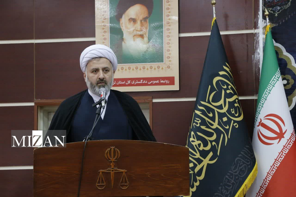 تلاش دادگستری لرستان برای رسیدگی به مشکلات مردم/ برپایی ۱۱۰ میز خدمت و ملاقات با ۲ هزار و ۶۰۰ نفر از مراجعان به دستگاه قضایی