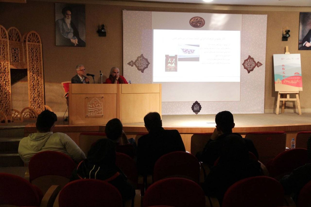 نشست تخصصی «جاده ابریشم و تبادلات فرهنگی ایران و چین» برگزار شد