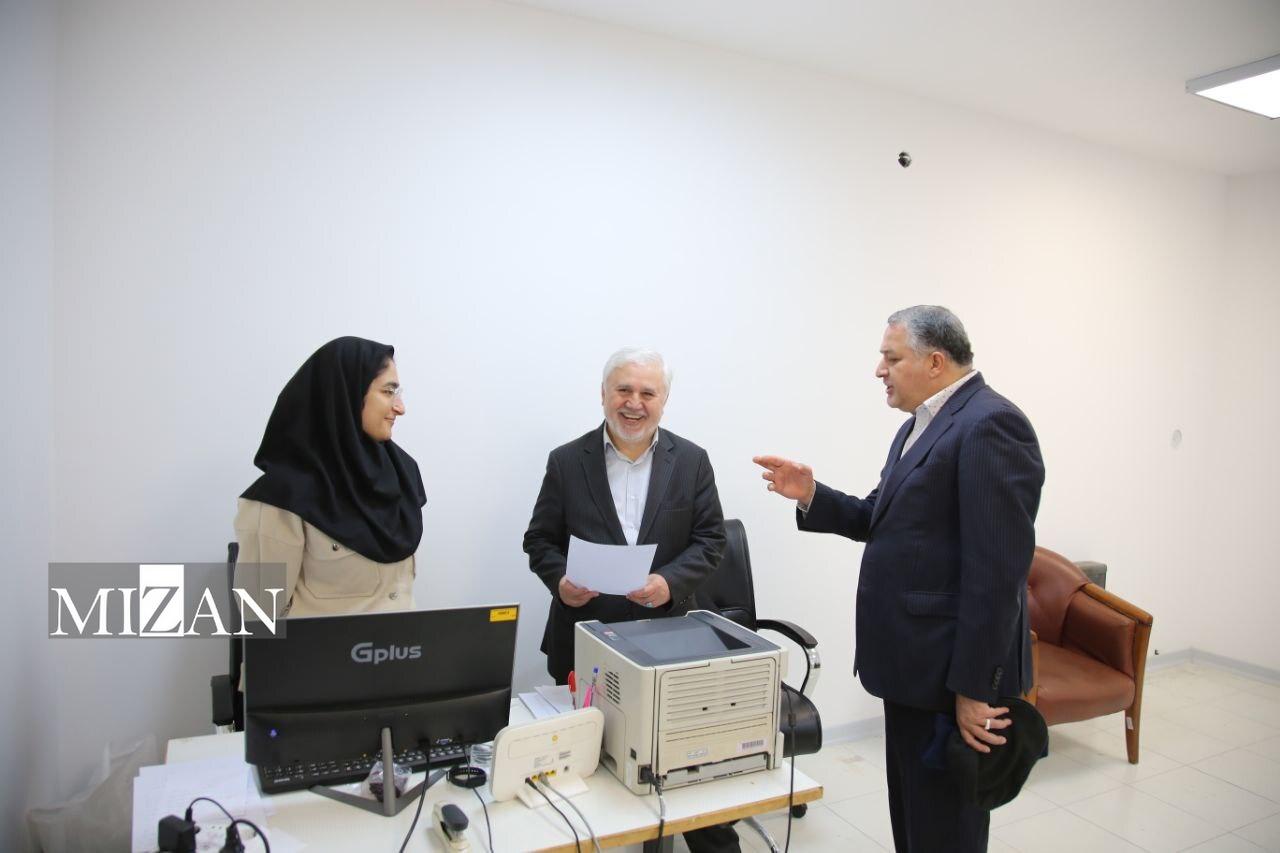 بازدید قائممقام وزیر از دبیرخانه سومین جشنواره بینالمللی چندرسانهای میراثفرهنگی بازدید قائممقام وزیر از دبیرخانه سومین جشنواره بینالمللی چندرسانهای میراثفرهنگی