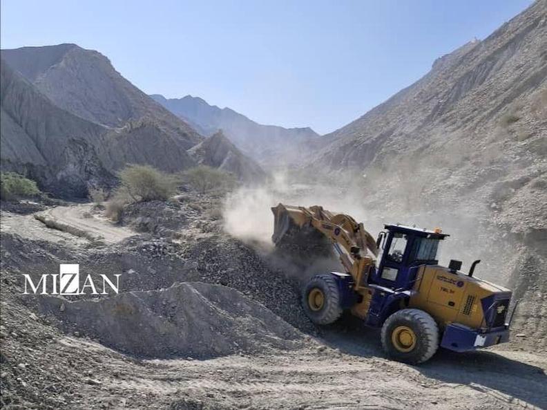 مسدودسازی جاده اختصاصی قاچاقچیان سوخت در کوههای هشتبندی استان هرمزگان اخبار هفته