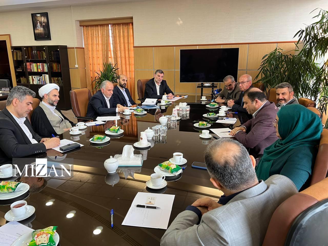 معاون اول قوه قضاییه: رسیدگی به پرونده قضایی پیروان اقلیتهای دینی در محاکم بدون هیچگونه تبعیضی صورت میگیرد معاون اول قوه قضاییه: رسیدگی به پرونده قضایی پیروان اقلیتهای دینی در محاکم بدون هیچگونه تبعیضی صورت میگیرد