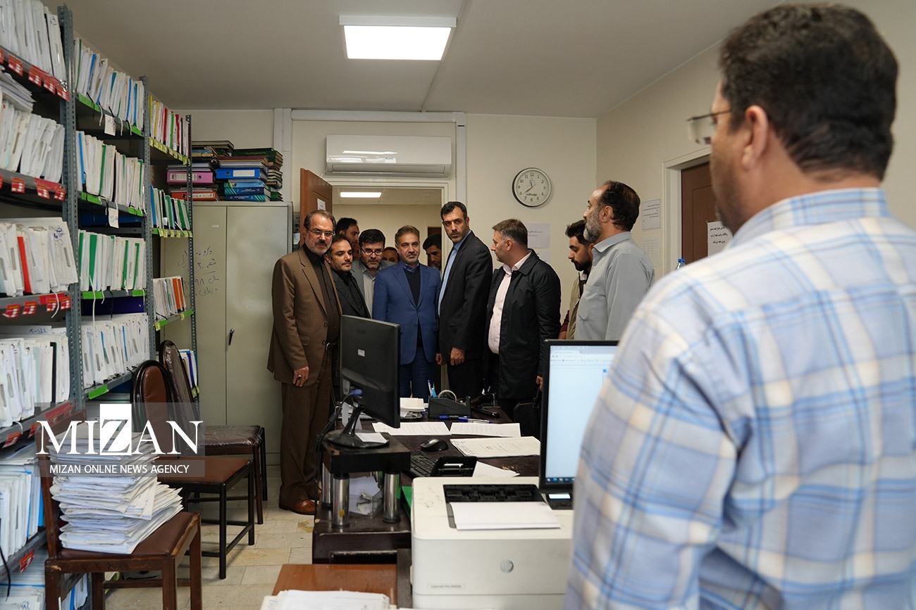 بازدید رئیس سازمان بازرسی کل کشور از مجتمع قضایی شهید مدنی/ خدائیان: اولویت در رسیدگی‌ها باید اشراف بر پرونده و صدور آرای صحیح و متقن باشد