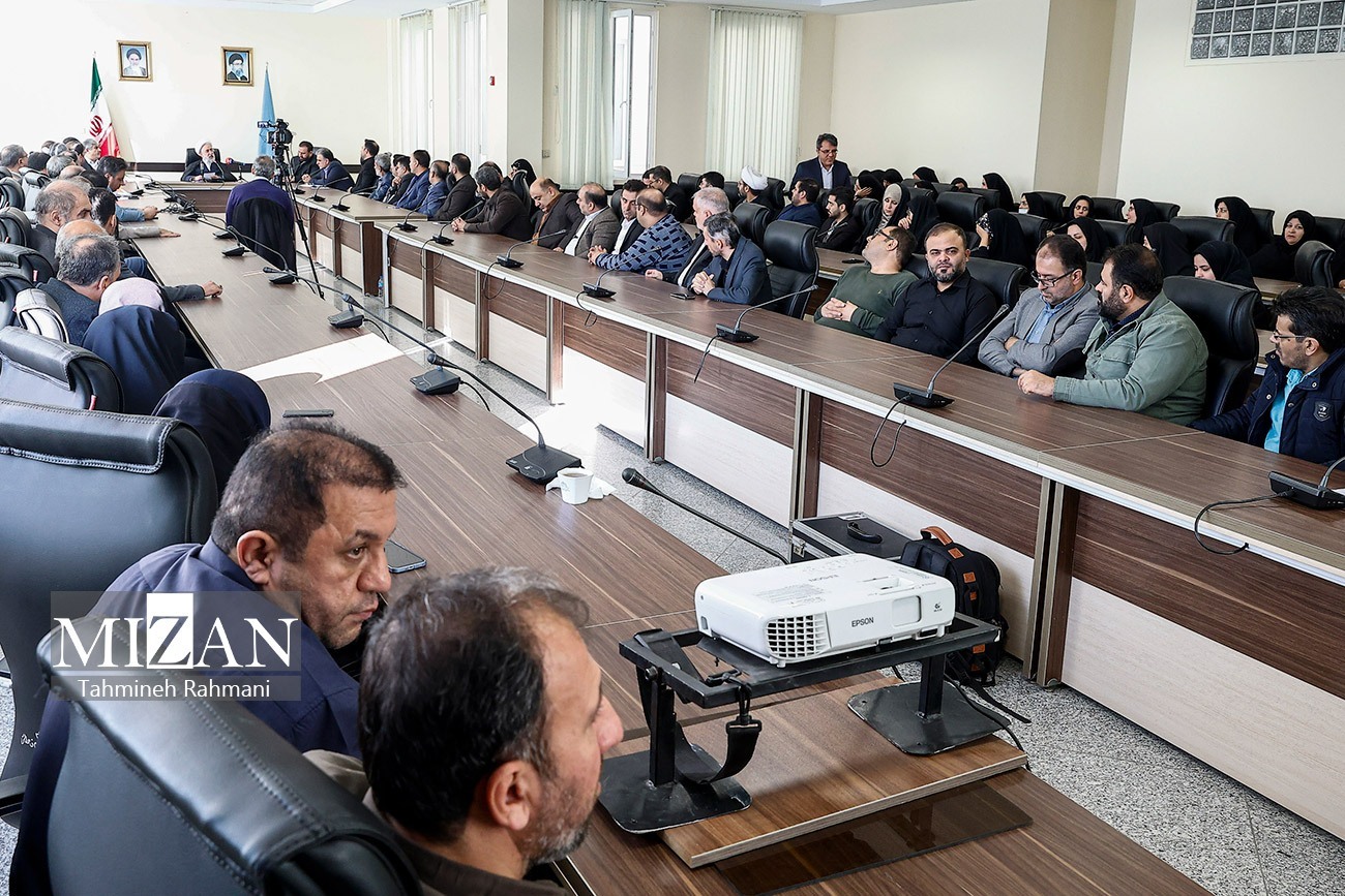 دادستان کل کشور از مجتمع قضایی شهید محلاتی بازدید کرد/ دیدار با کارکنان سازمان زندان‌ها