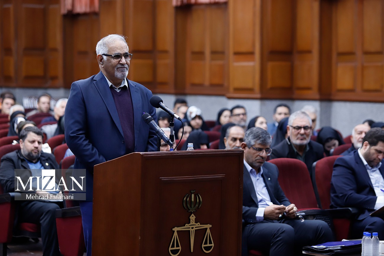 قاضی دادگاه منافقین: تمام متهمان پرونده از آزادی کامل در انتخاب وکیل برخوردارند/ حضور فرمانده سابق و عضو هیئت اجرایی تشکیلات تروریستی رجوی در دادگاه