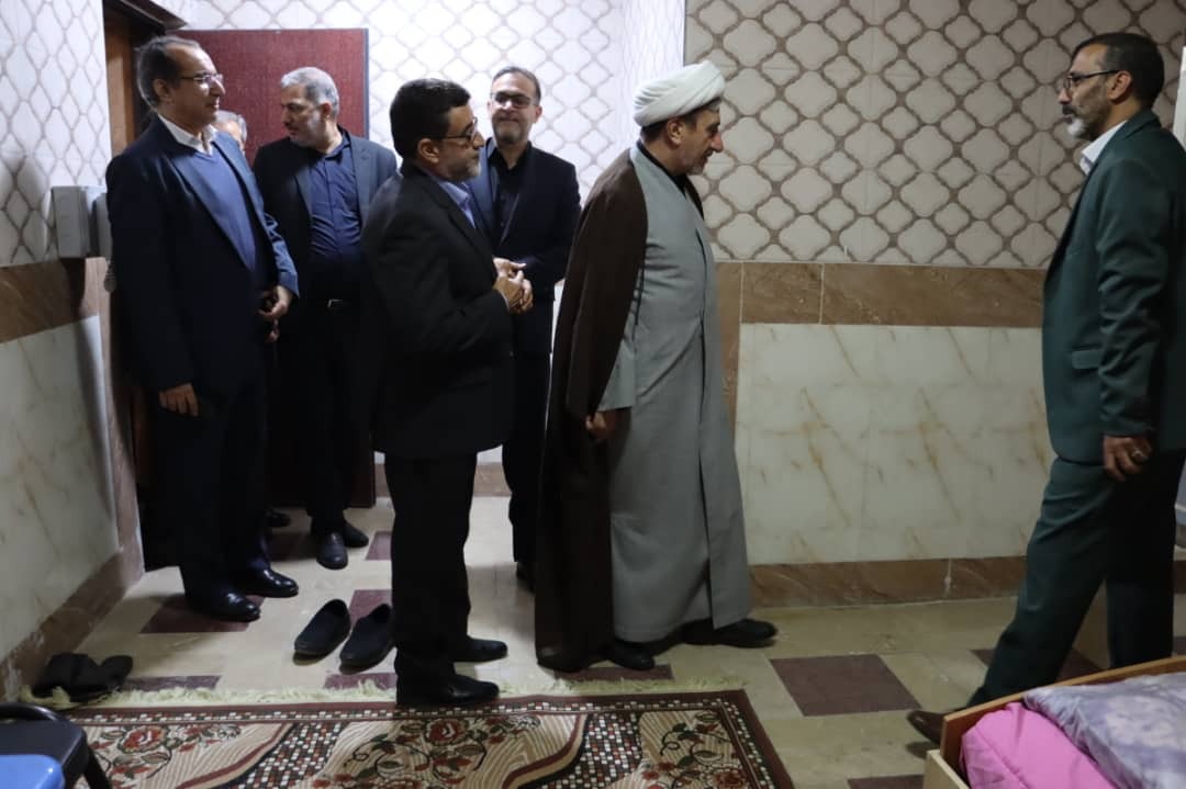 رئیس حفاظت و اطلاعات قوه قضاییه از ندامتگاه ورامین بازدید کرد 