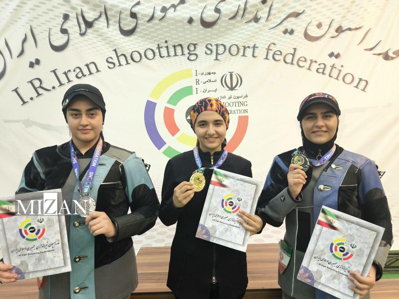 «قهرمانی» قهرمان چهارمین مرحله مسابقات آزاد تفنگ بانوان شد «قهرمانی» قهرمان چهارمین مرحله مسابقات آزاد تفنگ بانوان شد