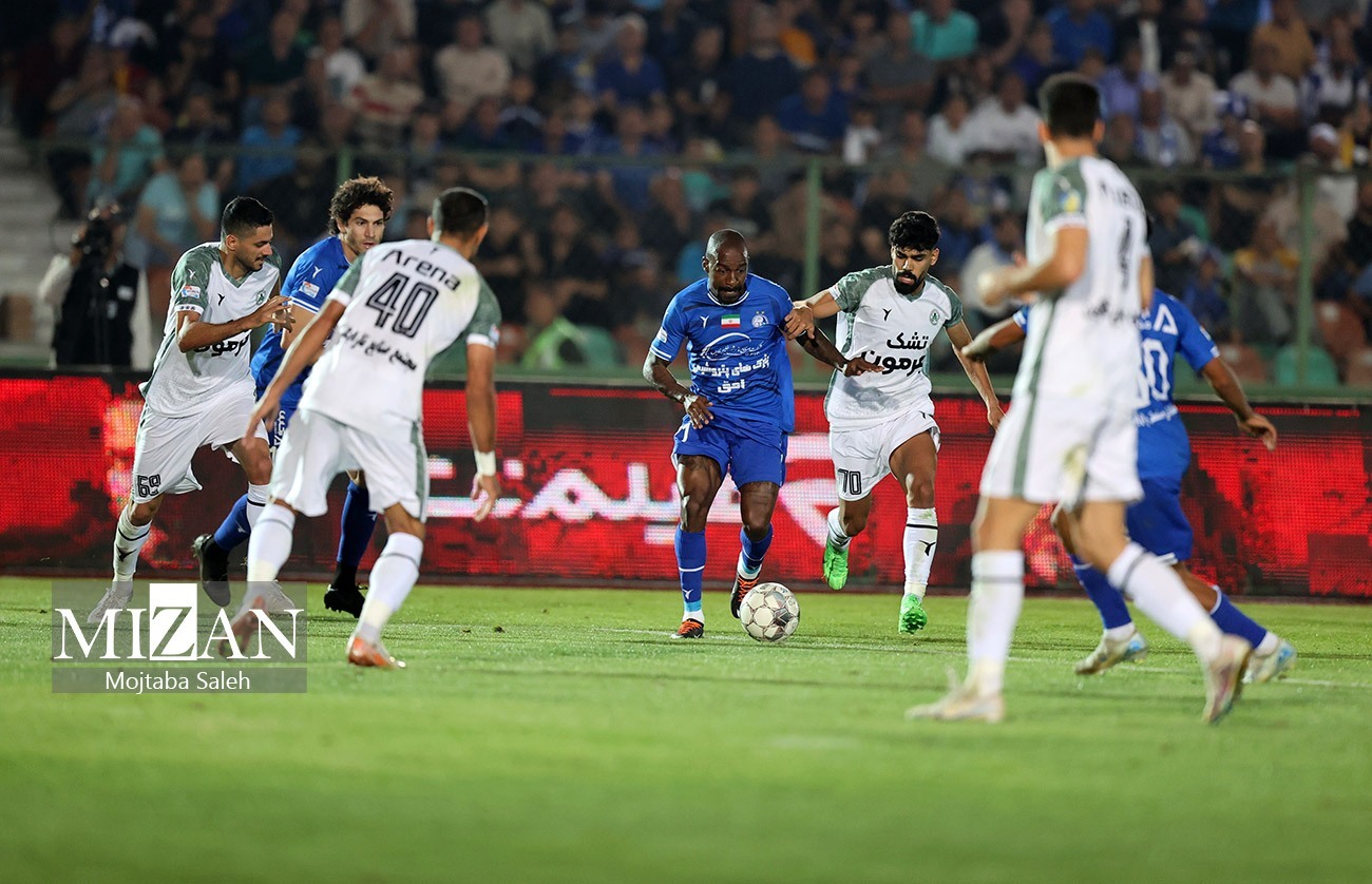 انگشت مربی آفریقایی روی نقطه ضعف استقلال/ بیتفاوتی بازیکنان صدای موسیمانه را درآورد انگشت مربی آفریقایی روی نقطه ضعف استقلال/ بیتفاوتی بازیکنان صدای موسیمانه را درآورد