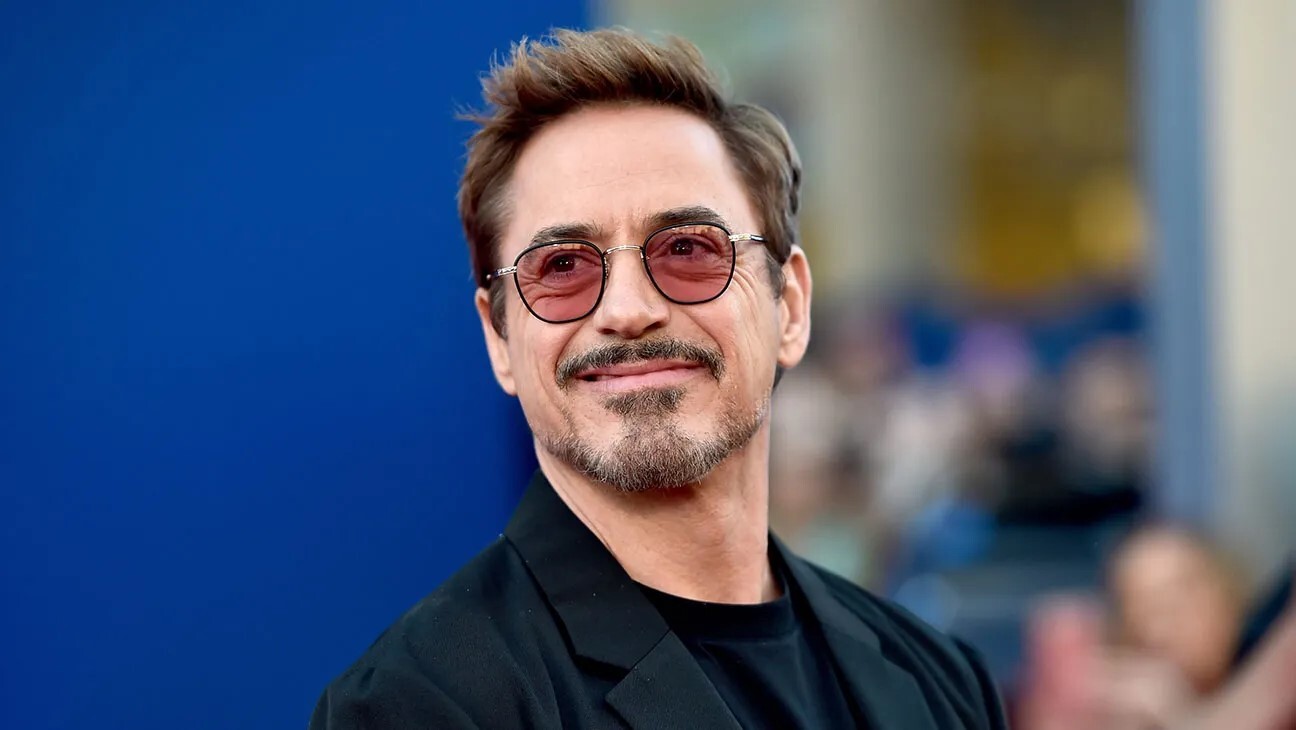 کدام سلبریتی‌ها طرفدار کامالا هریس هستند؟ تیلور سوئیفت، جورج کلونی، جنیفر لوپز و دیگران!