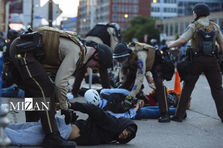 بیتوجهی دولت بایدن به پروندههای نقض حقوق شهروندی ازسوی پلیس آمریکا بیتوجهی دولت بایدن به پروندههای نقض حقوق شهروندی ازسوی پلیس آمریکا