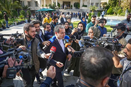 حاشیه جلسه هیات دولت - ۹ آبان ۱۴۰۳