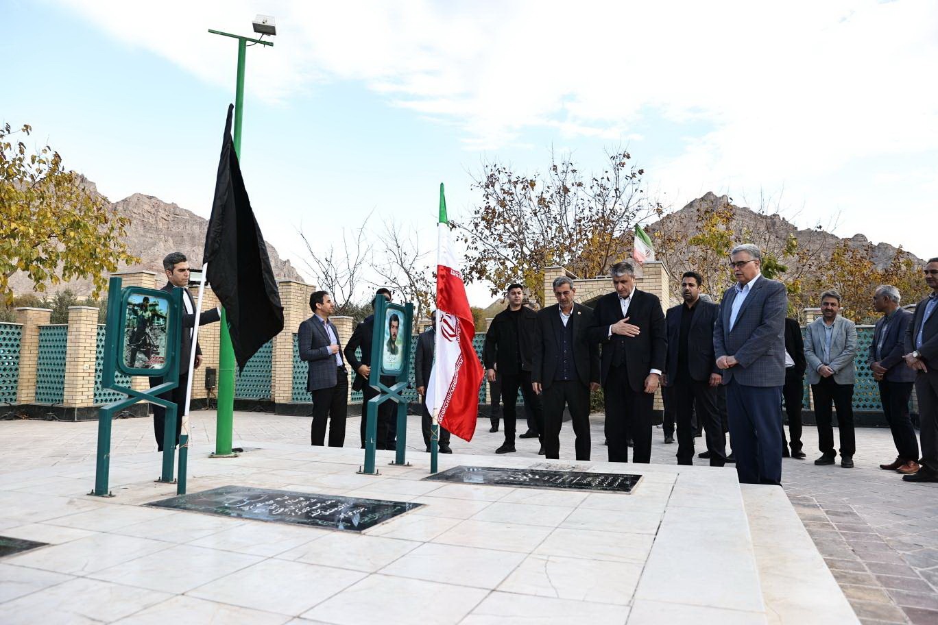 بازدید رییس سازمان انرژی اتمی از دانشگاه صنعتی اصفهان بازدید رییس سازمان انرژی اتمی از دانشگاه صنعتی اصفهان