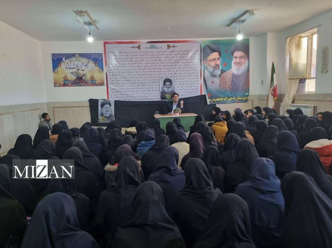 اجرای طرح قاضی در مدرسه در ۱۵۰ مدرسه سیستان و بلوچستان/طرح قاضی در مدرسه به کمک دانش آموز سیستانی بدسرپرست آمد/ دانش آموزان، قضات را پاسخگویی مَحرم، میبینند اجرای طرح قاضی در مدرسه در ۱۵۰ مدرسه سیستان و بلوچستان/طرح قاضی در مدرسه به کمک دانش آموز سیستانی بدسرپرست آمد/ دانش آموزان، قضات را پاسخگویی مَحرم، میبینند