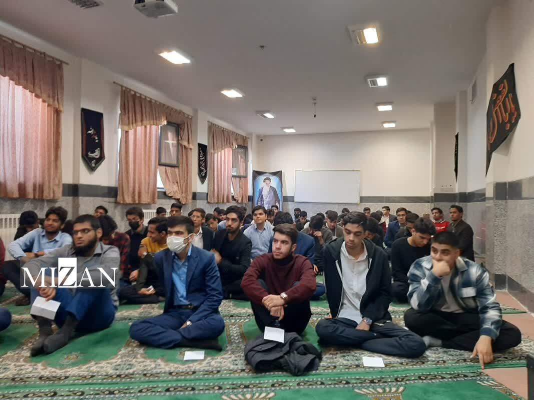 اجرای طرح قاضی در مدرسه در ۱۵۰ مدرسه سیستان و بلوچستان/طرح قاضی در مدرسه به کمک دانش آموز سیستانی بدسرپرست آمد/ دانش آموزان، قضات را پاسخگویی مَحرم، میبینند اجرای طرح قاضی در مدرسه در ۱۵۰ مدرسه سیستان و بلوچستان/طرح قاضی در مدرسه به کمک دانش آموز سیستانی بدسرپرست آمد/ دانش آموزان، قضات را پاسخگویی مَحرم، میبینند