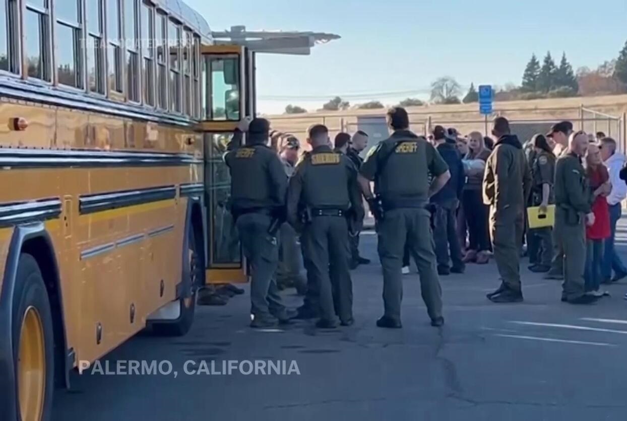 تداوم بحران خشونت‌های مسلحانه در آمریکا؛ تیراندازی در کالیفرنیا ۲ کودک را روانه بیمارستان کرد