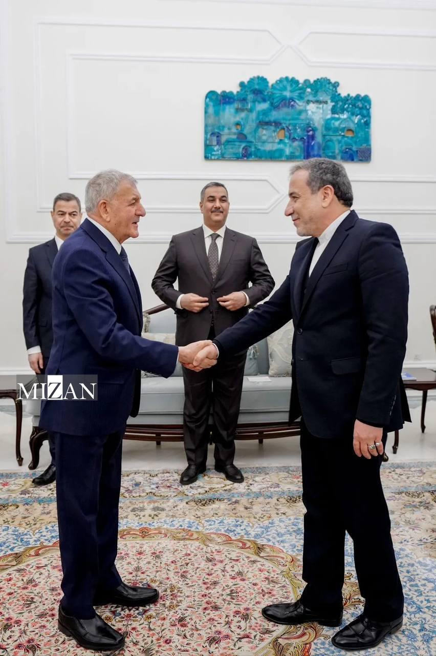 نشست سهجانبه وزیران امور خارجه ایران، عراق و سوریه در بغداد آغاز شد نشست سهجانبه وزیران امور خارجه ایران، عراق و سوریه در بغداد آغاز شد