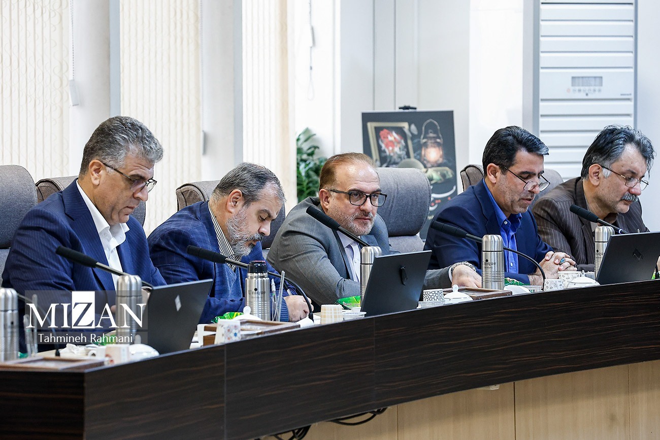 دیدار مجمع نمایندگان استان کردستان با معاون اول قوه قضاییه/ حجت‌الاسلام والمسلمین خلیلی: مشکلات مردم استان احصا و توسط نمایندگان و دستگاه قضایی و اجرایی پیگیری شود