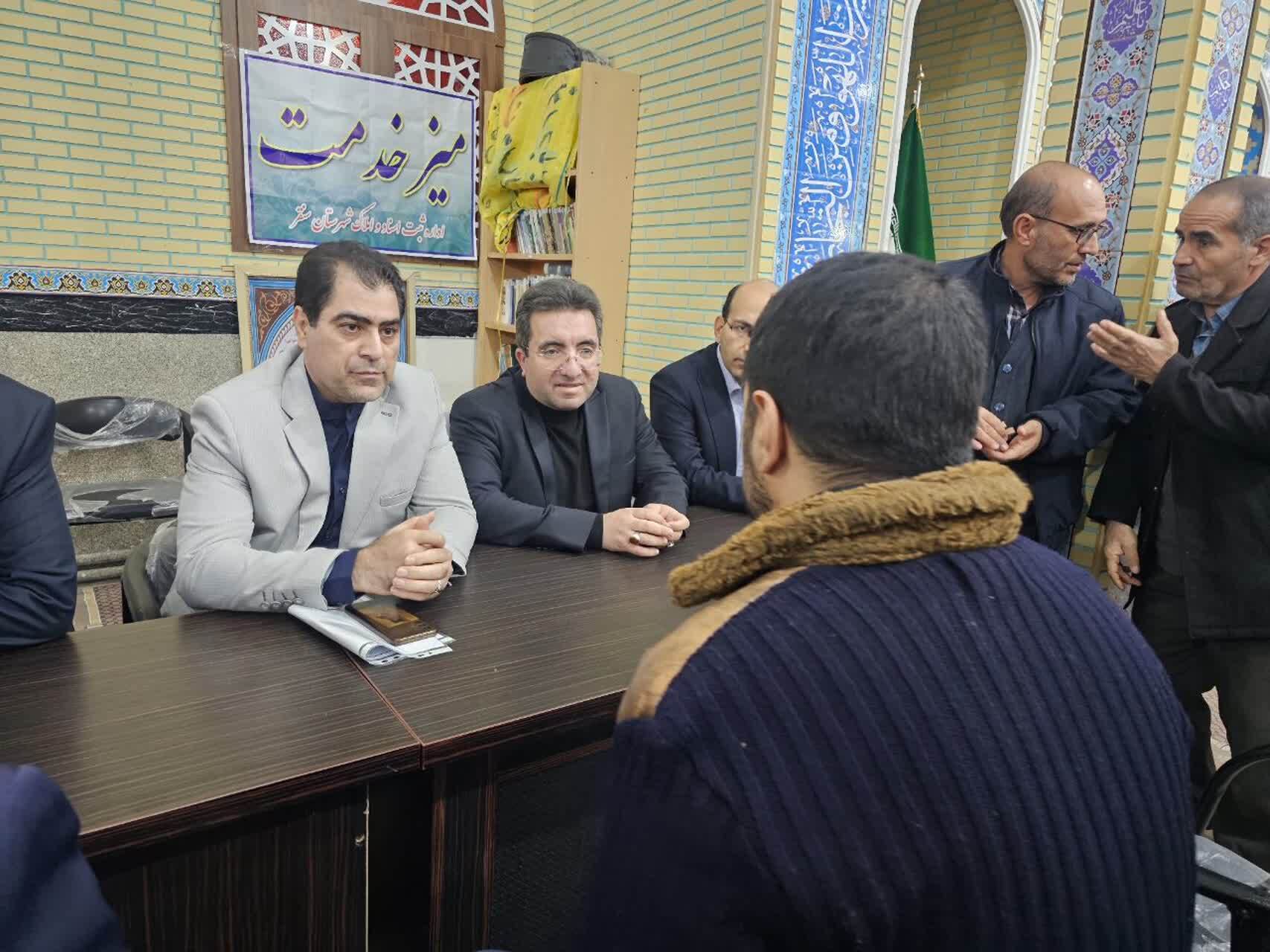 رئیس سازمان ثبت: دستگاه قضا برای حل مشکل واحد پتروشیمی سنقر ورود می‌کند/ مشکل تامین آب سنقر نیازمند تامین منابع جدید است