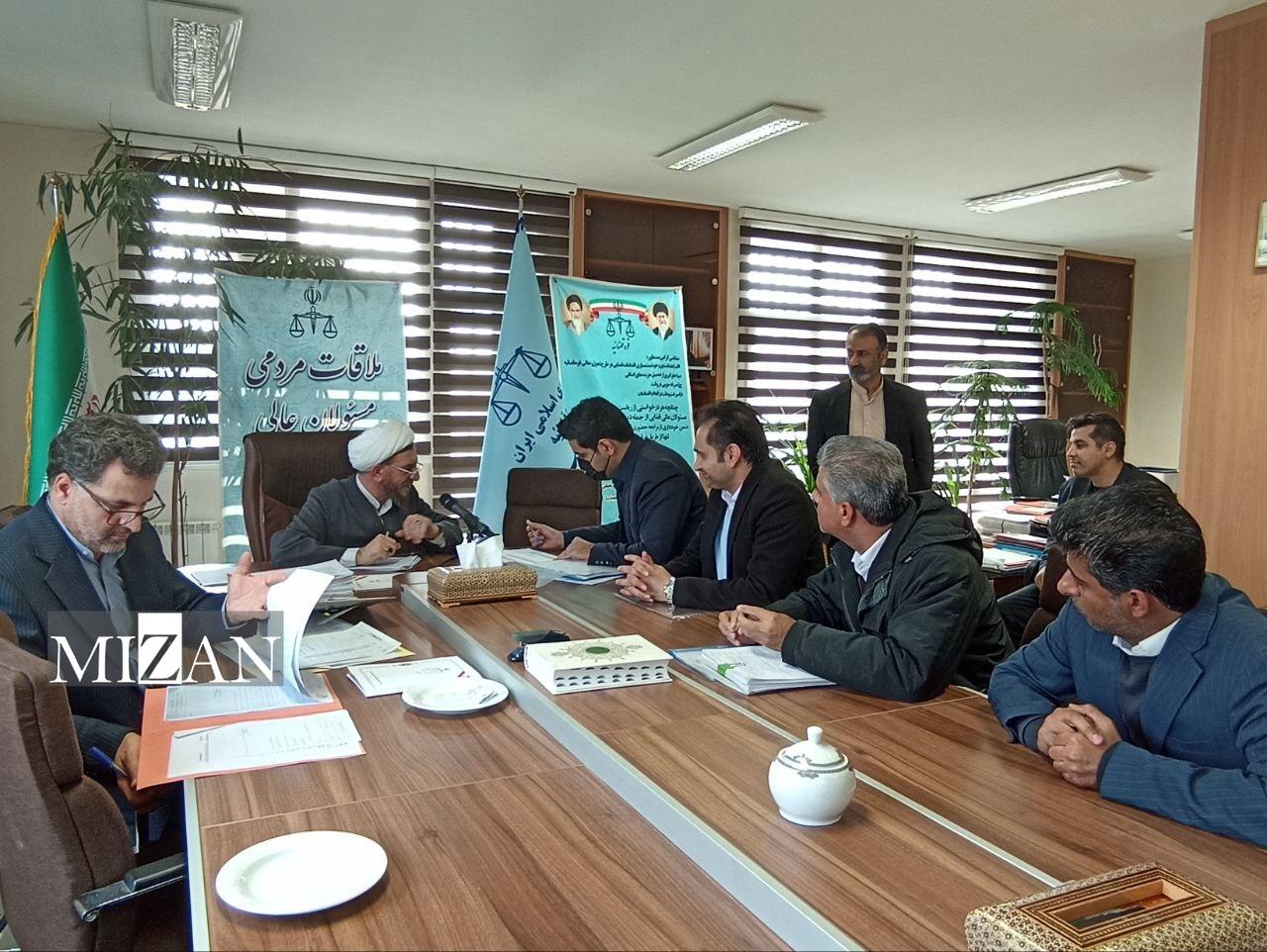 معاون قضایی قوه قضاییه به مشکلات ۱۷ مراجعه کننده در مرکز ارتباطات مردمی قوه قضاییه رسیدگی کرد