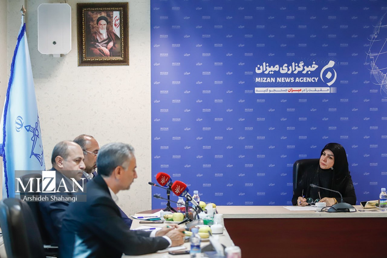 نشست تخصصی بررسی و آسیب شناسی «قانون الزام به ثبت رسمی اموال غیر منقول»