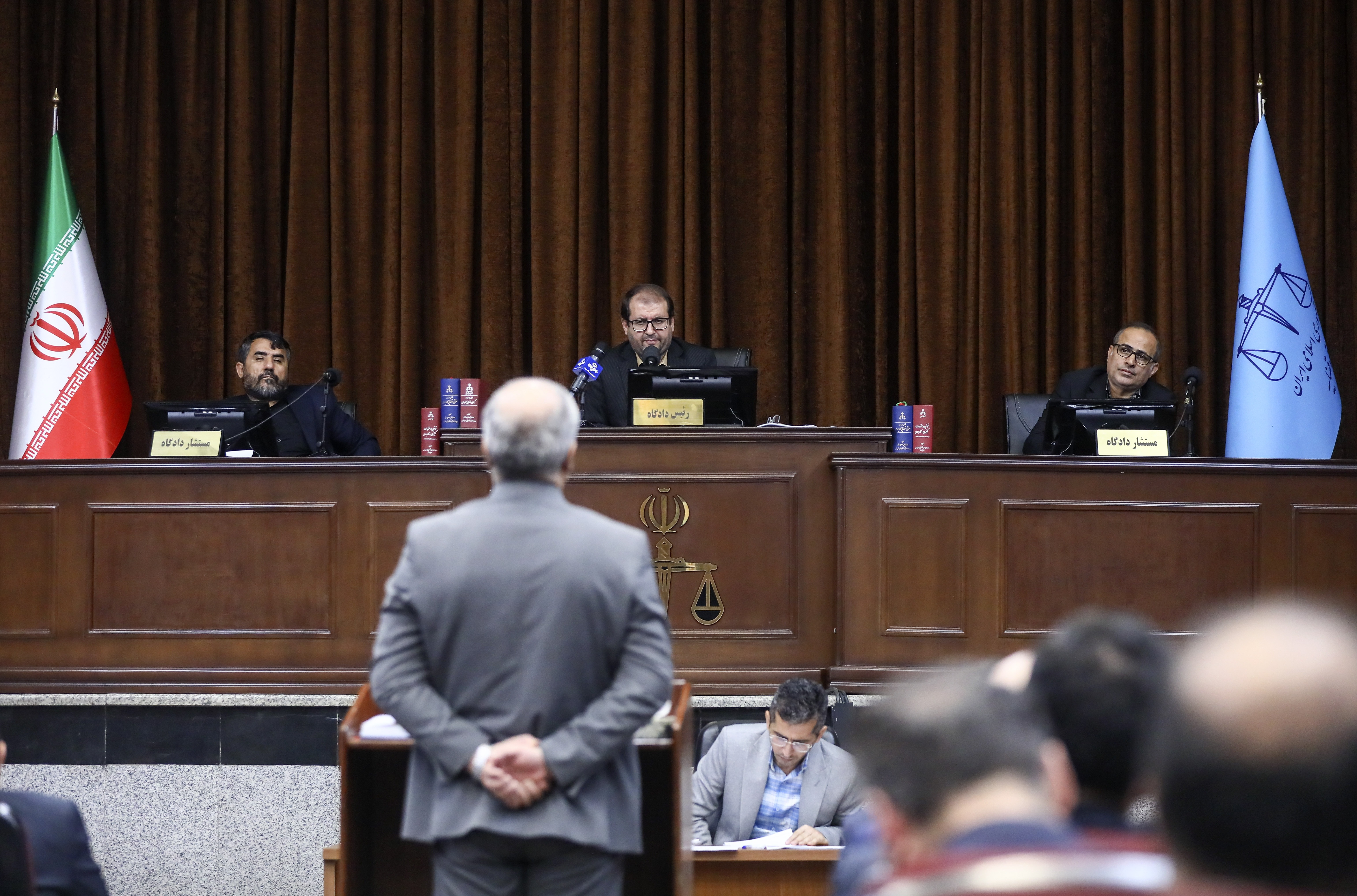 سومین جلسه رسیدگی به پرونده چای دبش برگزار شد/ نمایندههای بانکها از عدم ایفای تعهدات گروه دبش به دادگاه گزارش دادند سومین جلسه رسیدگی به پرونده چای دبش برگزار شد/ نمایندههای بانکها از عدم ایفای تعهدات گروه دبش به دادگاه گزارش دادند