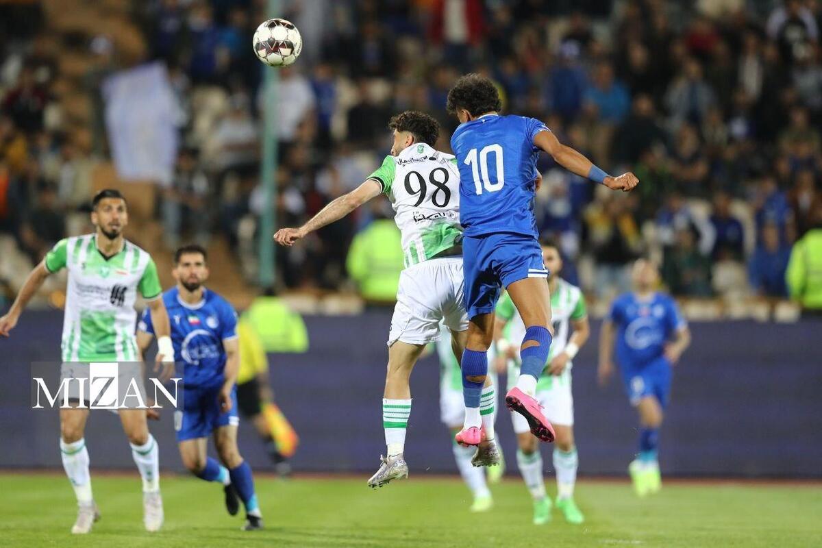 روشن: وضعیت استقلال قلب هر هواداری را به درد می‌آورد/ بازیکنان فعلی تعصبی به پیراهن آبی ندارند