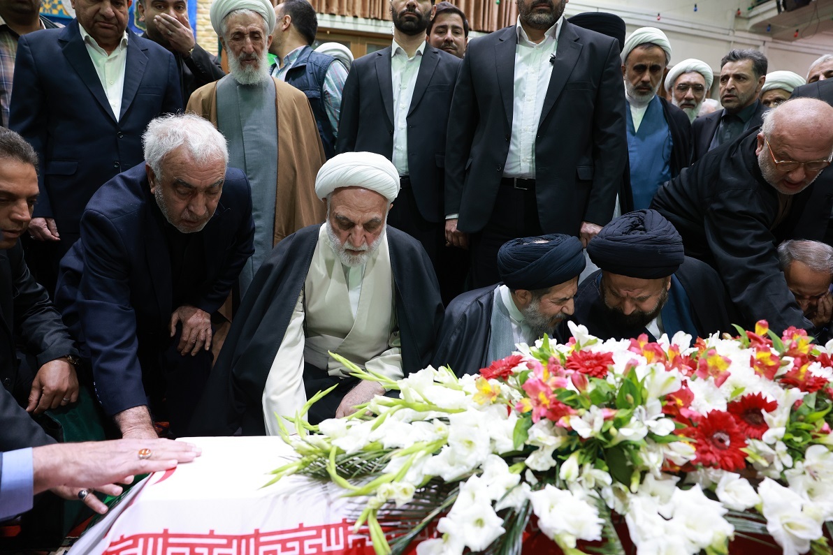 برگزاری مراسم تشییع پیکر مرحوم حجتالاسلام والمسلمین نیری برگزاری مراسم تشییع پیکر مرحوم حجتالاسلام والمسلمین نیری