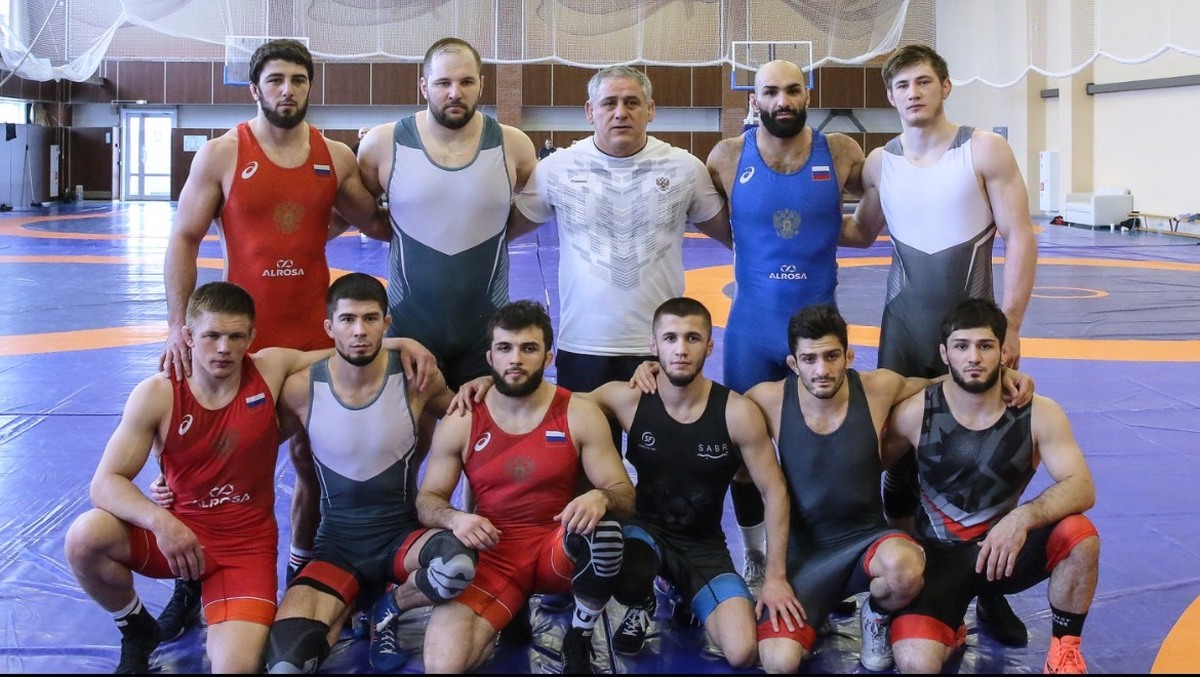 فرنگی‌کاران روس در قهرمانی اروپا معرفی شدند/ حضور چشمگیر آزادکاران داغستانی در براتیسلاوا و اعلام برنامه مسابقات