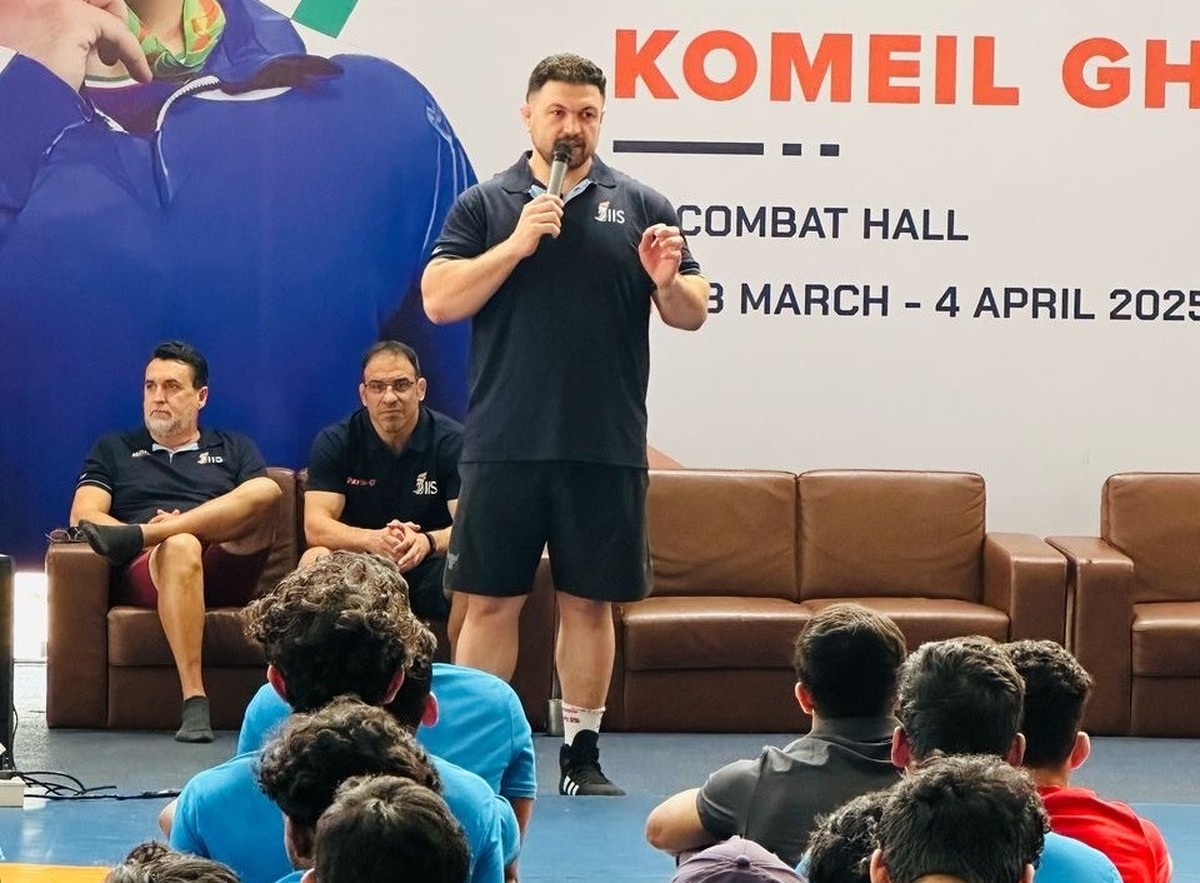 رضایت مجموعه ورزشی بین‌المللی IIS از مستر کلاس کشتی کمیل قاسمی