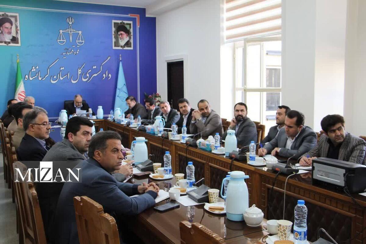 رئیس کل دادگستری استان کرمانشاه: باید تمام ظرفیت‌ها برای حمایت از شعار سال به‌کار گرفته شود