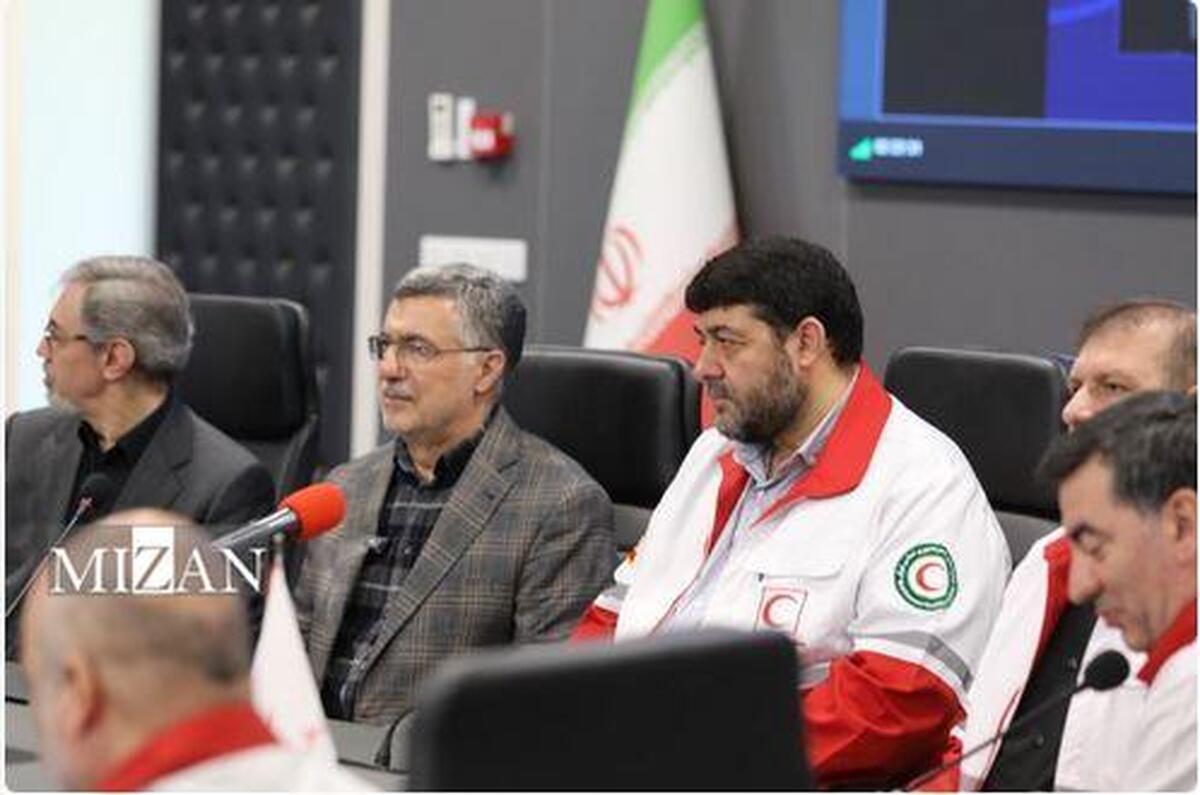 حضور وزیر بهداشت در ستاد ملی خدمات نوروزی هلال‌احمر/  ظفرقندی: هلال‌احمر از ارکان تیم سلامت کشور است