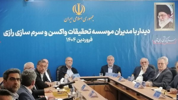 سفر پزشکیان به البرز/ بازدید از نمایشگاه اقدامات قرارگاه اجتماعی استان سفر پزشکیان به البرز/ بازدید از نمایشگاه اقدامات قرارگاه اجتماعی استان