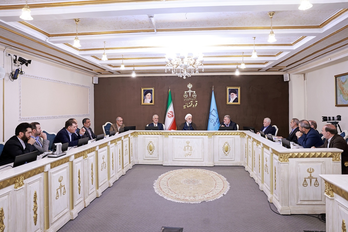 رئیس قوه قضاییه: قانون باید برای همگان فصل‌الخطاب باشد/ تبعیض در هیچ مساله‌ای نباید داشته باشیم