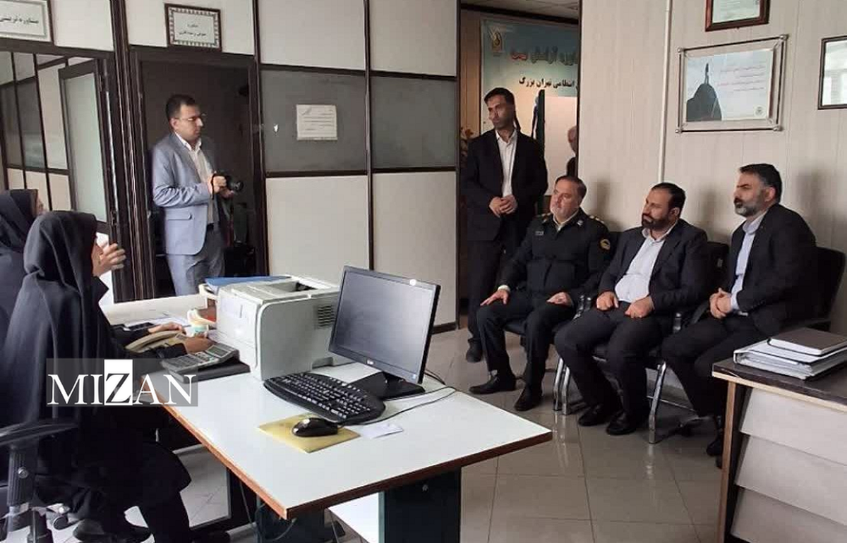 بازدید دادستان تهران از کلانتری ۱۱۳ بازار/ تأکید صالحی بر استفاده حداکثری از ظرفیت صلح و سازش بین طرفین