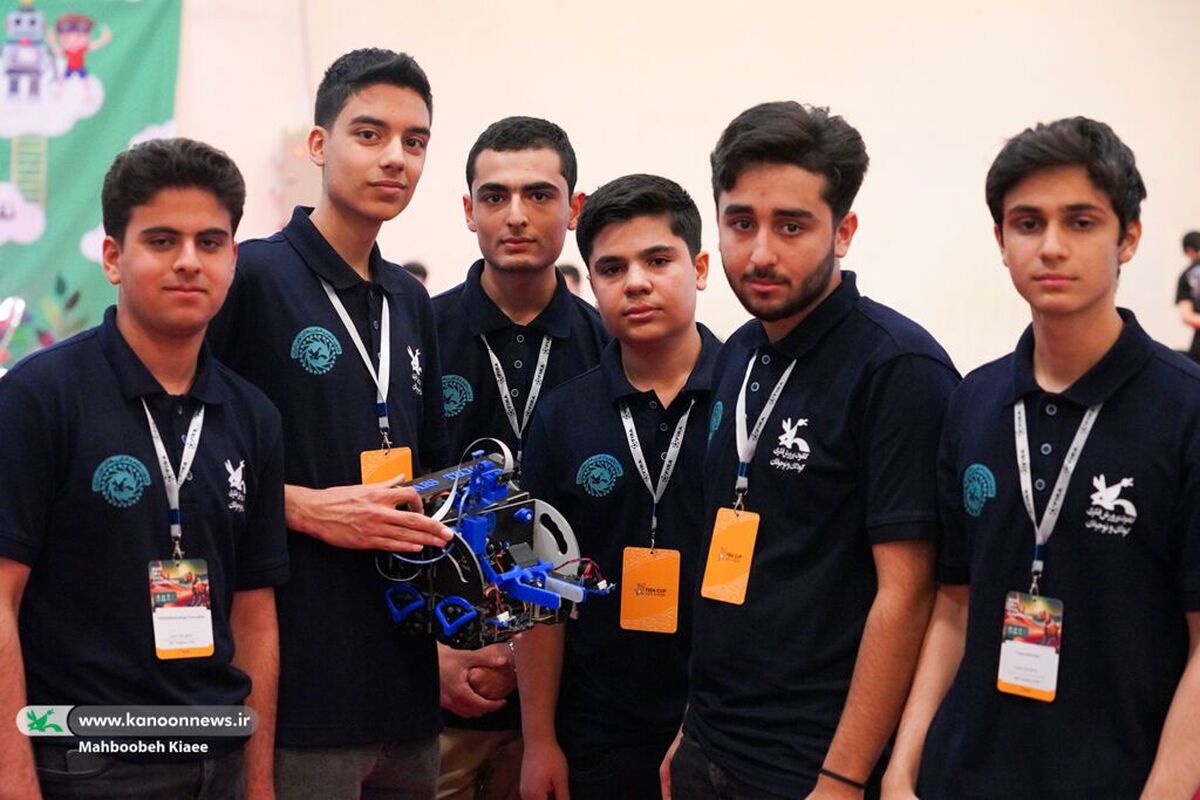 حضور سه تیم از کانون در مسابقات رباتیک فیراکاپ آزاد