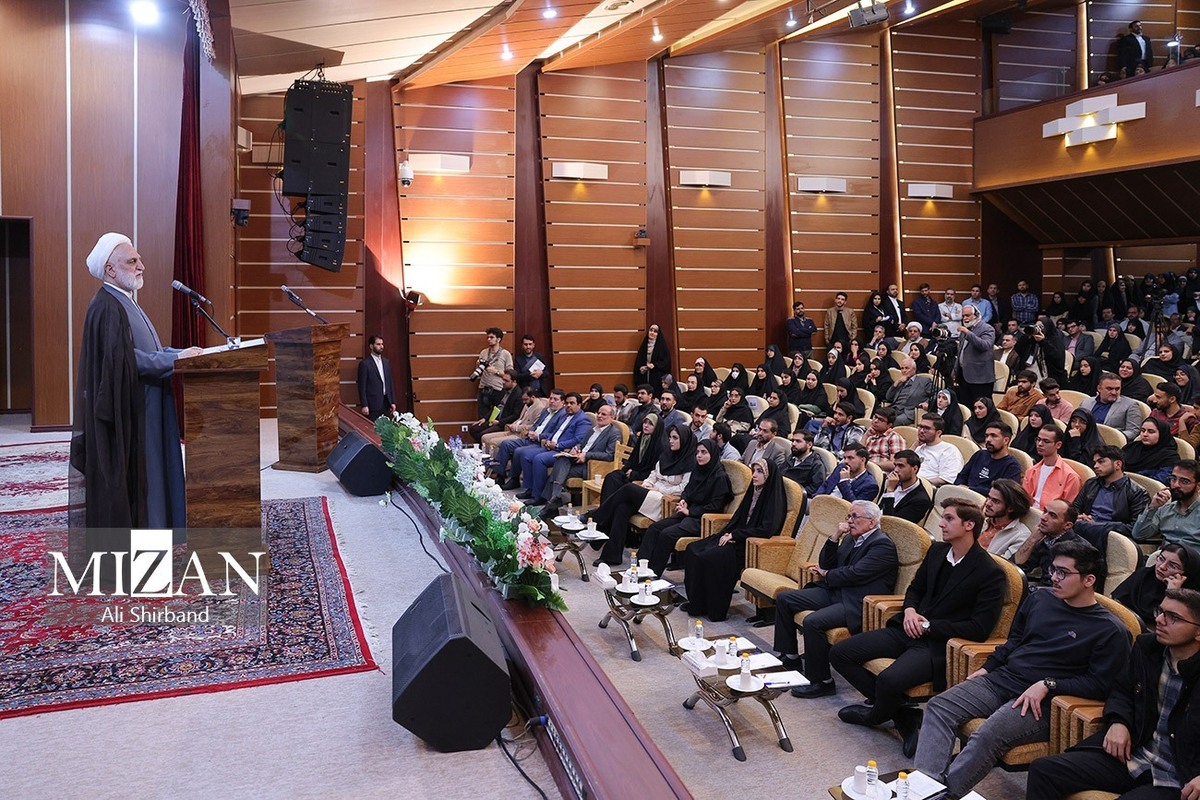 حضور رئیس قوه قضاییه در دانشگاه بوعلی سینا فرصتی استثنایی برای آموزش مسئولیتپذیری اجتماعی به دانشجویان ایجاد کرد حضور رئیس قوه قضاییه در دانشگاه بوعلی سینا فرصتی استثنایی برای آموزش مسئولیتپذیری اجتماعی به دانشجویان ایجاد کرد