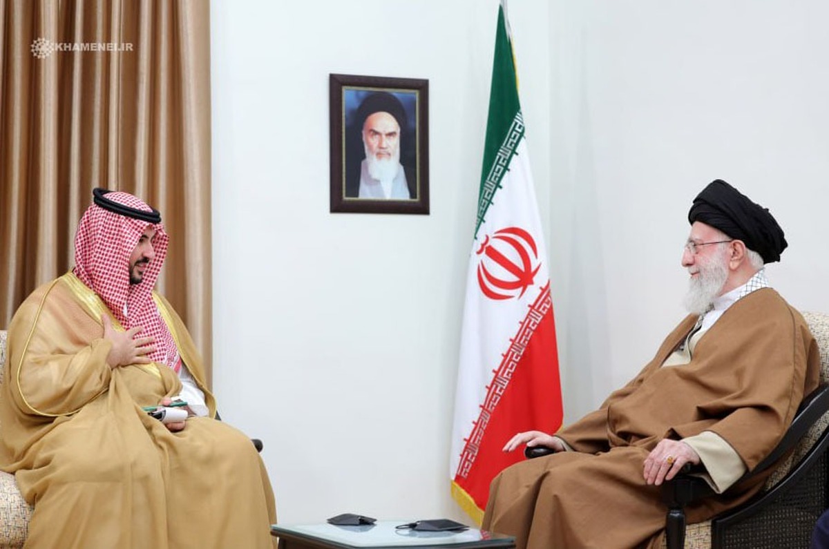 تقدیم پیام پادشاه عربستان به رهبر انقلاب