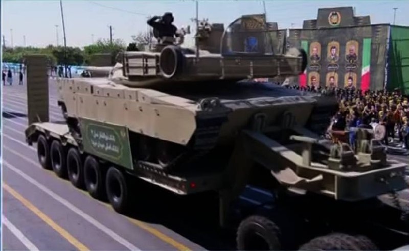 رژه بزرگ روز ارتش با حضور رئیسجمهور آغاز شد رژه بزرگ روز ارتش با حضور رئیسجمهور آغاز شد