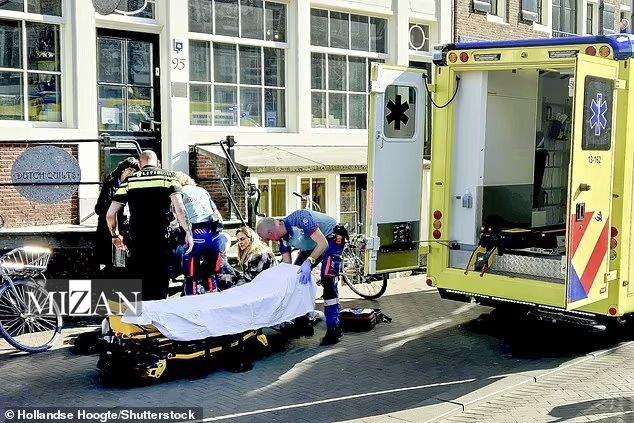 حمله با سلاح سرد در آمستردام