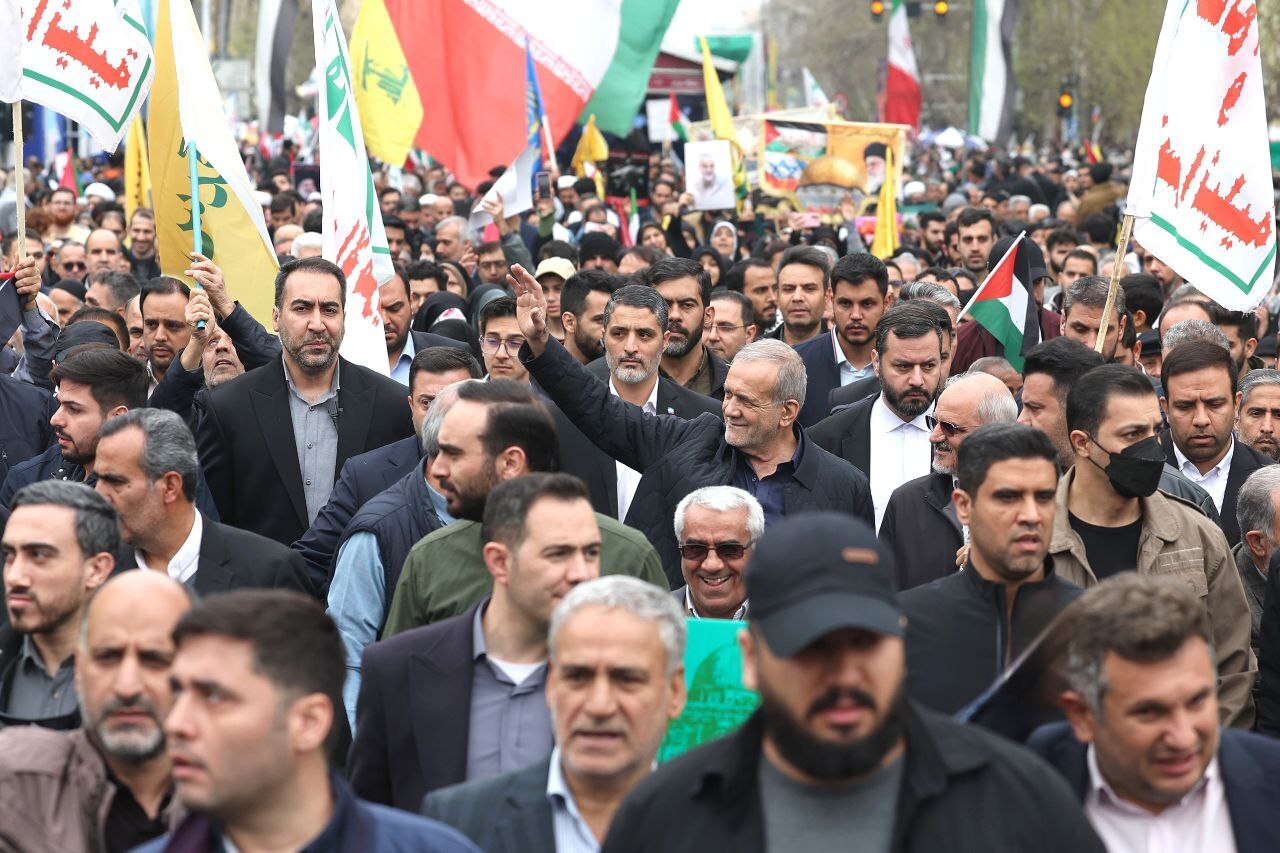 حضور پرشور مردم ایران در راهپیمایی روز قدس/ حمایت مسلمان جهان از مردم مظلوم فلسطین