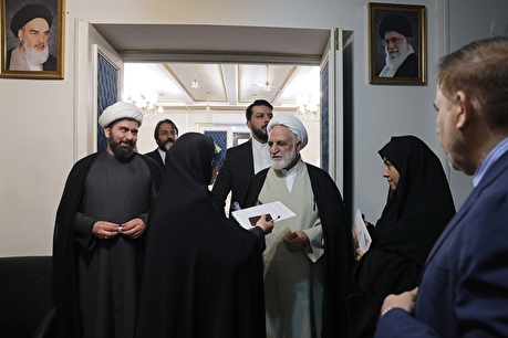 نشست رئیس قوه قضاییه با اعضای فراکسیون زنان مجلس