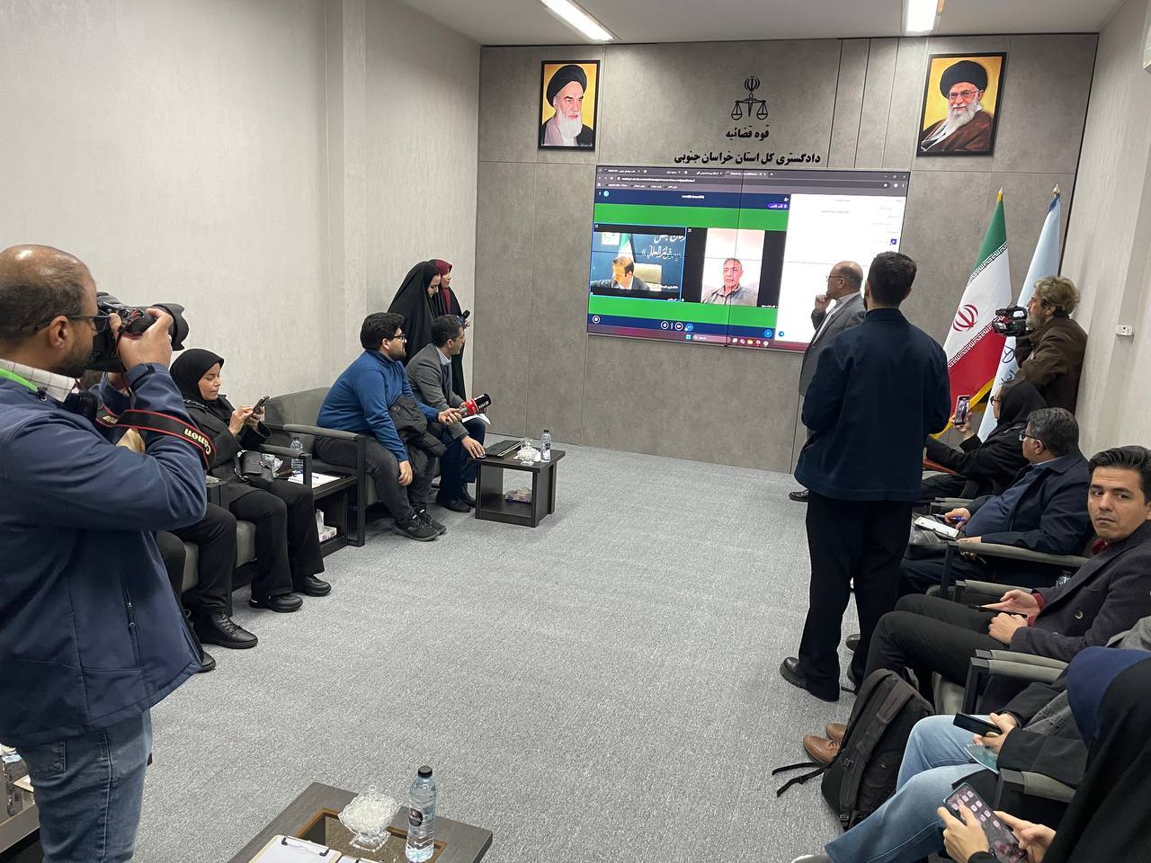 پانزدهمین تور نظارتی قوه قضاییه با حضور بیش از ۴۰ خبرنگار در خراسان جنوبی آغاز شد/ آشنایی اصحاب رسانه با طرح‌های جهادی دستگاه قضایی در روستا‌های واقع در نقطه صفر مرزی