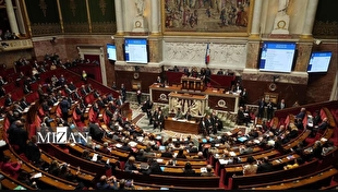 تلاش فرانسه برای فرار از تعطیلی دولت به سبک آمریکا