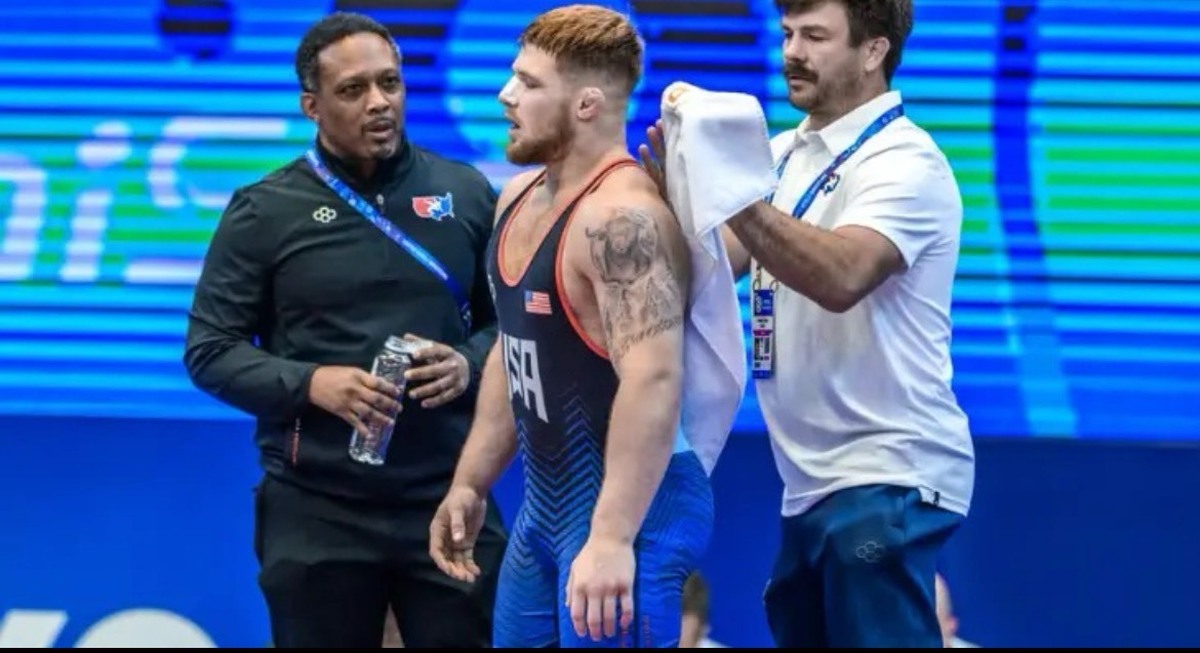 قهرمانی همراه با درد و مصدومیت؛ ستاره کشتی فرنگی آمریکا برای دومین سال پیاپی ورزشکار سال شد