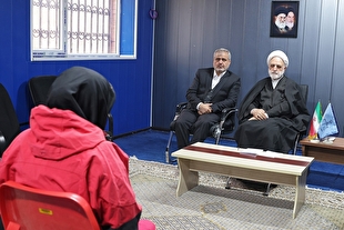 بازدید رئیس قوه قضاییه از یکی دیگر از ندامتگاه‌های محل نگهداری و بازداشت عناصر و متهمین اغتشاشات اخیر/ گفت‌وگوی رئیس قوه قضاییه با برخی از متهمین/ از تیرانداز نازی‌آباد تا زنی که به نتانیاهو پیام مستقیم داده بود