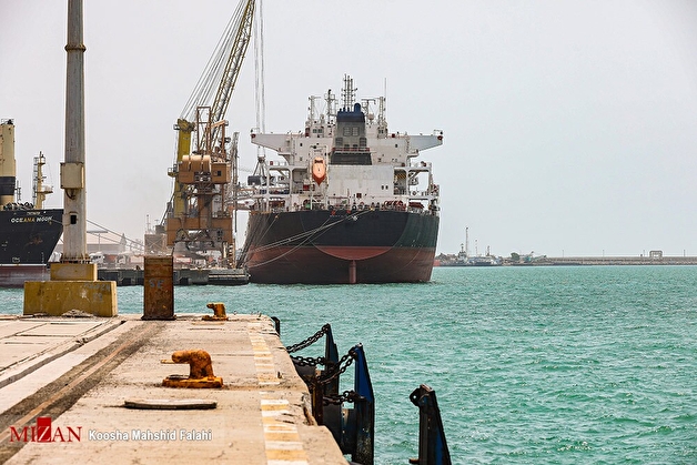 ادعای نماینده مجلس در مورد ریختن برنج در دریا در بندر شهید رجایی صحت ندارد