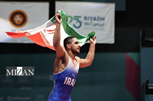 عموزاد مسلط‌ترین آزادکار جهان شد