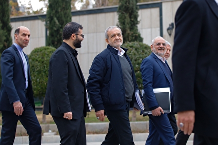 حاشیه جلسه هیئت دولت - ۳ دی ۱۴۰۴